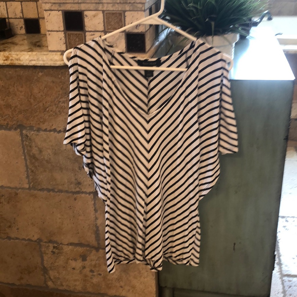 White House black market cold shoulder shirt!
